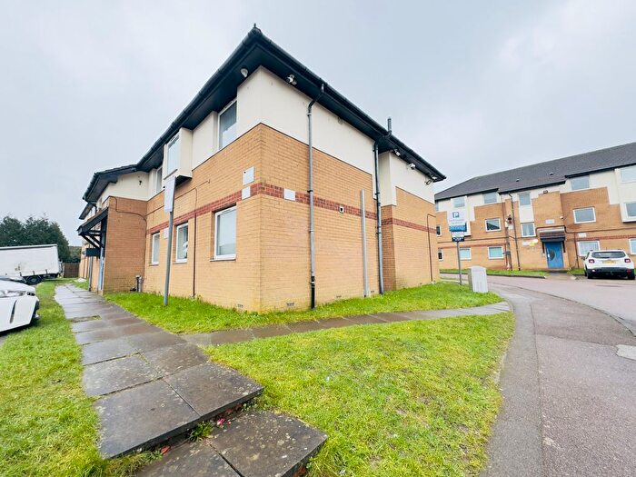2 Bedroom Flat To Rent In Milliners Way, Luton, LU3