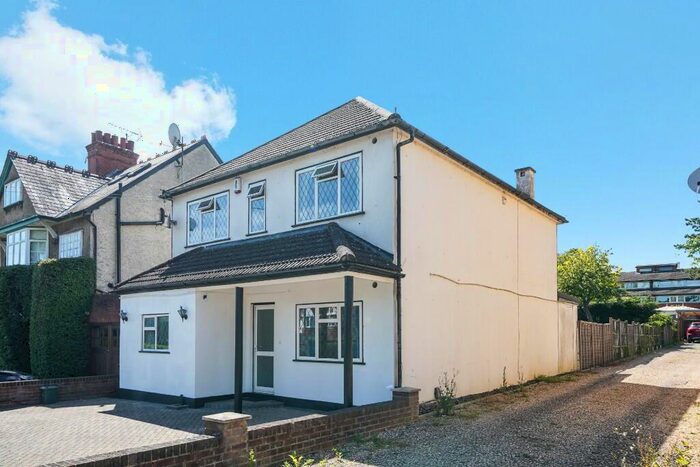 4 Bedroom Detached House To Rent In Church Road, Northwood, Middlesex, HA6