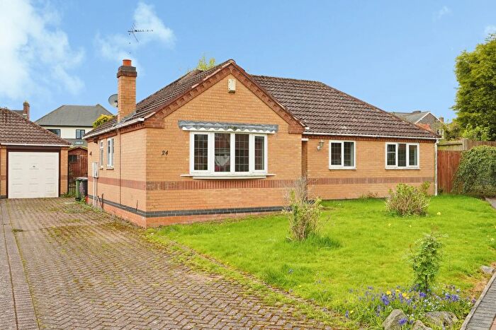 3 Bedroom Bungalow For Sale In Kingfisher Close, Whitwick, Coalville, Leicestershire, LE67