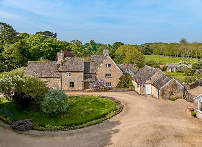 7 Bedroom Detached House For Sale In Ramsden, Oxfordshire, OX7