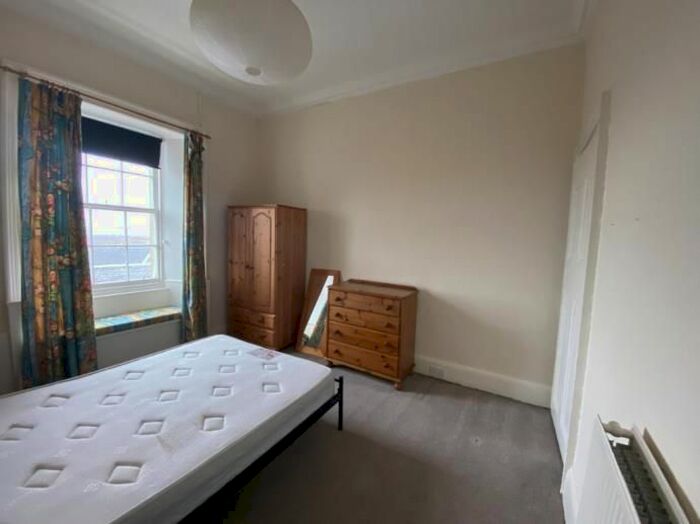 1 Bedroom Flat To Rent In Broughton Street, Edinburgh, EH1