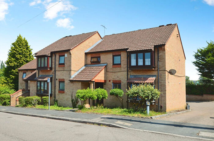 1 Bedroom Flat For Sale In Moorside, Stratford Way, Hemel Hempstead, HP3