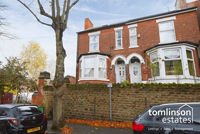 7 Bedroom Semi-Detached House To Rent In Douglas Road, Lenton, Nottingham, NG7