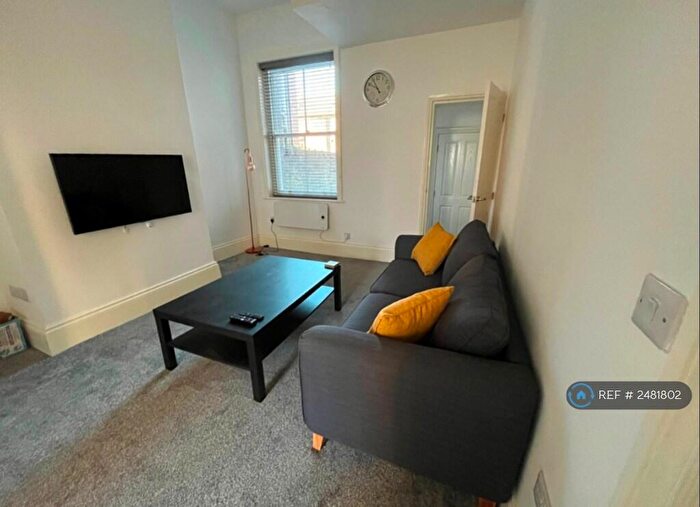 1 Bedroom Flat To Rent In School Street, Barrow-In-Furness, LA14