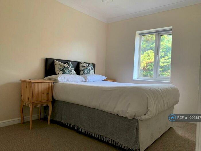 4 Bedroom Terraced House To Rent In Harrier Way, London, E6
