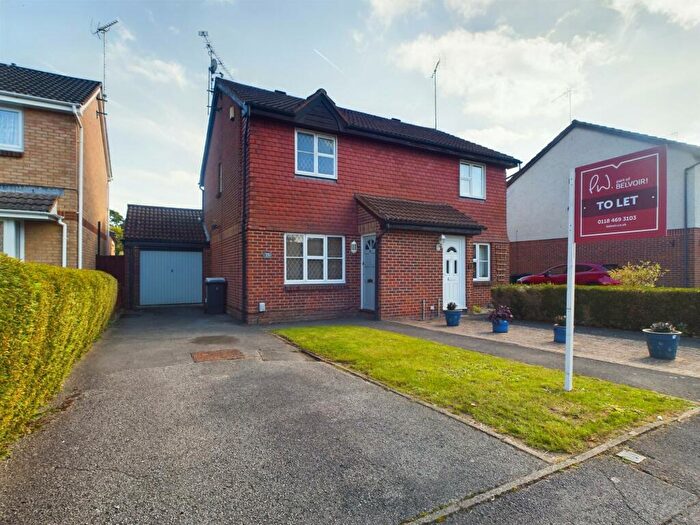 3 Bedroom Semi-Detached House To Rent In Huscarle Way, Reading, Tilehurst, RG31