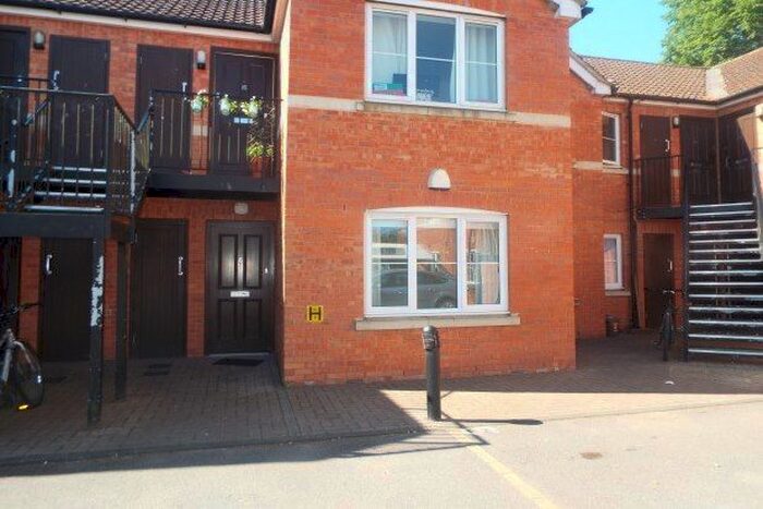 1 Bedroom Flat To Rent In Gate Lane, Wells, BA5