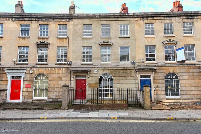 1 Bedroom Flat To Rent In Queens Road, Reading, Berkshire, RG1