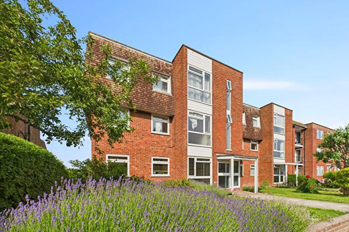 4 Bedroom Flat For Sale In Lewes Road, Upperton, BN21