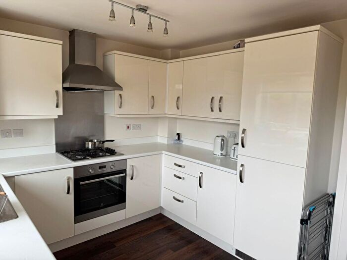3 Bedroom Semi-Detached House To Rent In Pasture Drive, Birstall, LE4