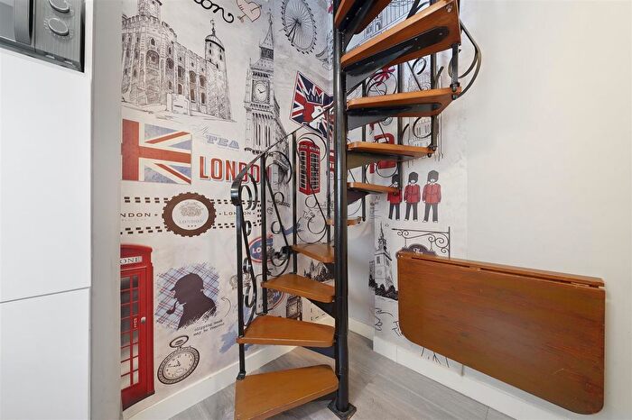 Studio To Rent In Fernhead Road, Maida Vale, London, W9