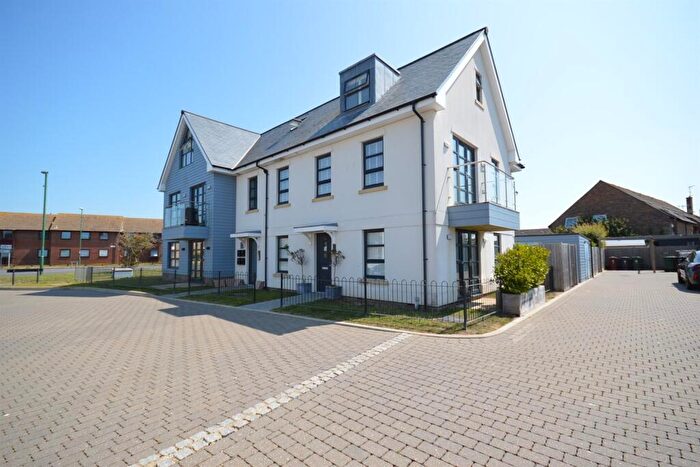 1 Bedroom Flat To Rent In Sandlands Point, Stocks Lane, East Wittering, Chichester, PO20