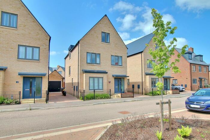 4 Bedroom Detached House To Rent In Ailwyn Road, St. Neots, PE19