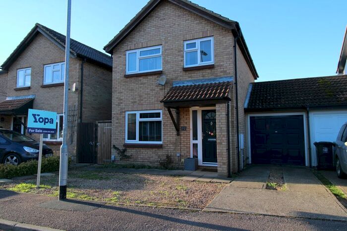 3 Bedroom Detached House For Sale In Balland Field, Willingham, Cambridge, CB24