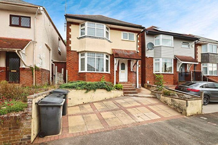 4 Bedroom Detached House To Rent In Student House, Charminster, BH9