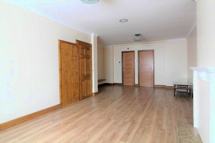 3 Bedroom End Of Terrace House To Rent In Wolsey Road, Enfield, EN1