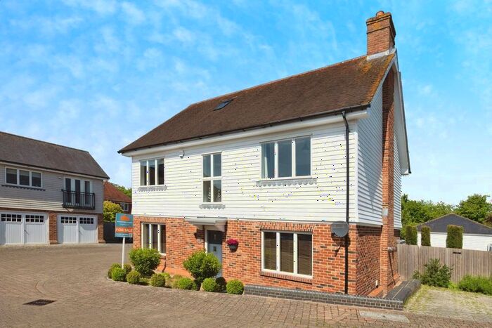5 Bedroom Detached House For Sale In Havillands Place, Wye, Ashford, Kent, TN25