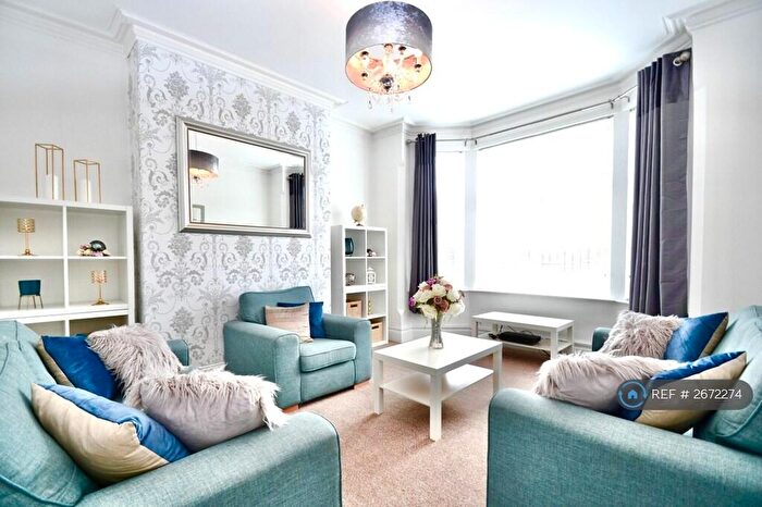 6 Bedroom Terraced House To Rent In Kimberley Road, Leicester, LE2