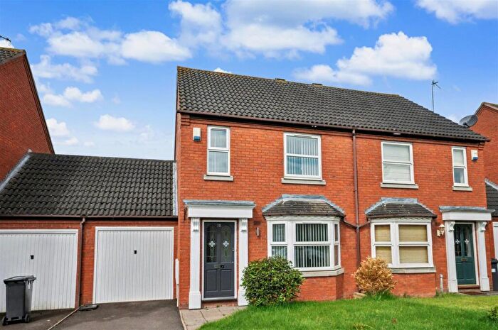 2 Bedroom Semi Detached House To Rent In Rosewood Crescent, Leamington Spa, CV32