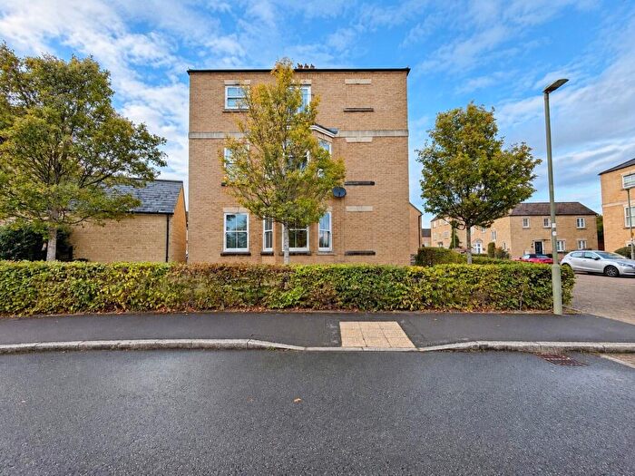 2 Bedroom Apartment For Sale In Meadow Lane, Witney, Oxfordshire, OX28