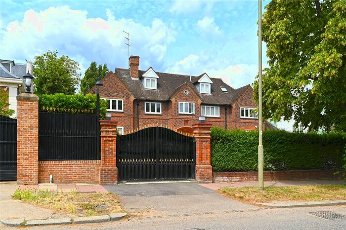8 Bedroom Detached House To Rent In The Bishops Avenue, Hampstead Garden Suburb, London, N2