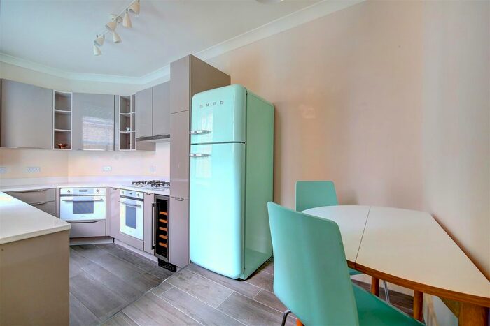 1 Bedroom Flat To Rent In Gosfield Street, London, W1W