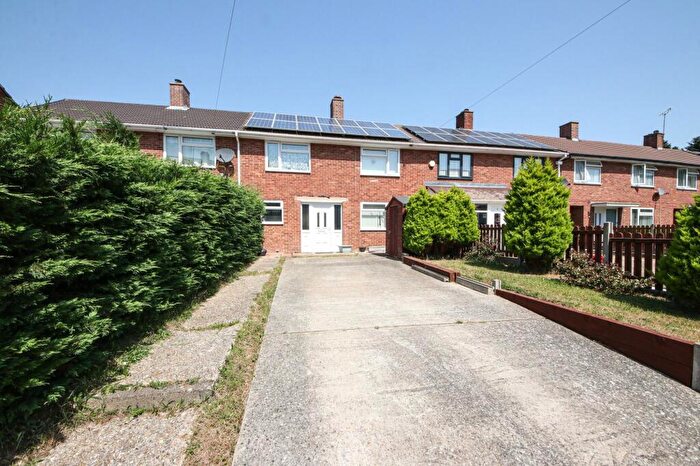 3 Bedroom Terraced House For Sale In Proctor Close, Thornhill, SO19