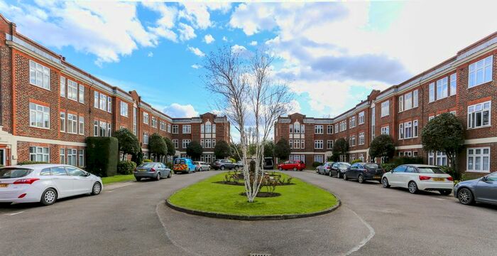 2 Bedroom Flat To Rent In Hamilton Road, Ealing, W5