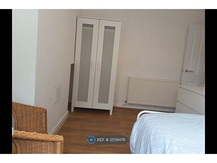 4 Bedroom Semi-Detached House To Rent In Broomfield, Guildford, GU2