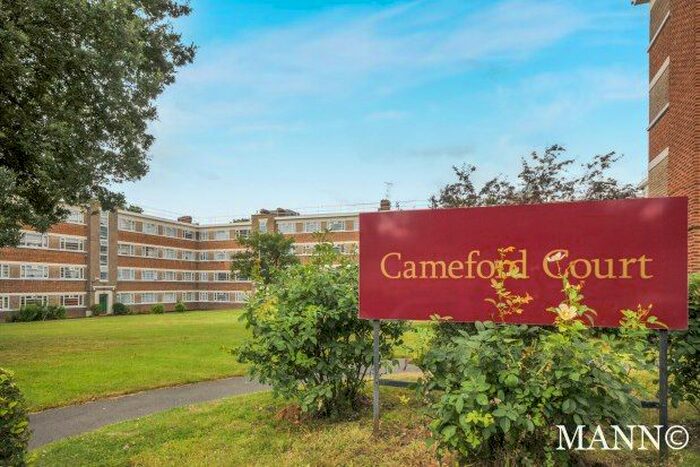 2 Bedroom Flat To Rent In New Park Road, London, SW2