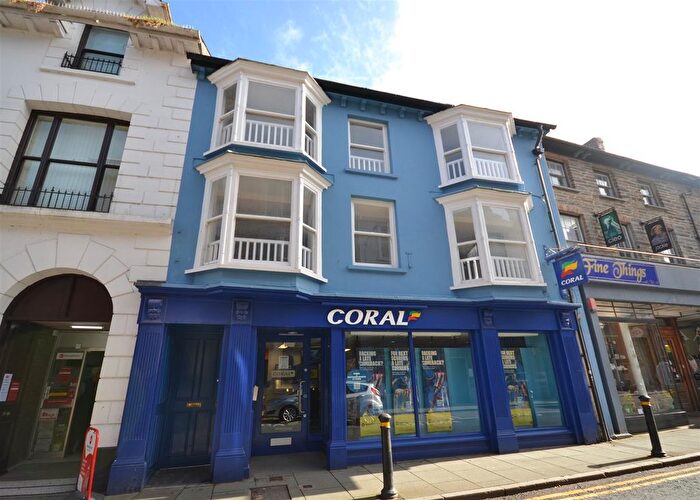 1 Bedroom Flat To Rent In High Street, Cardigan, SA43