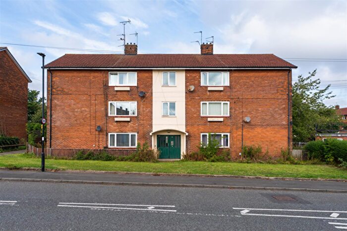 2 Bedroom Apartment For Sale In Edgefield Avenue, Gosforth, Newcastle Upon Tyne, NE3