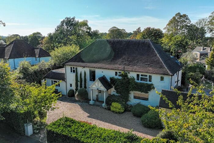 5 Bedroom Detached House For Sale In Milton Avenue, Chalfont St. Peter, Gerrards Cross, SL9