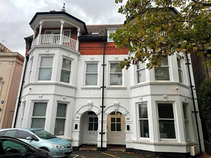 3 Bedroom Apartment To Rent In London Road, Leicester, LE2