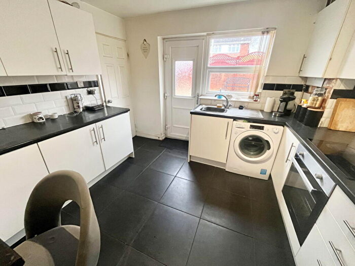 3 Bedroom Semi-Detached House For Sale In Weaver Close, Pensnett, Brierley Hill, DY5
