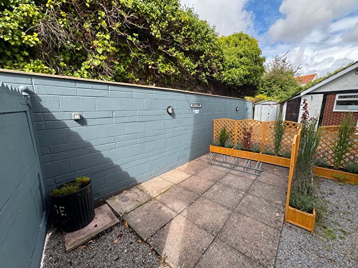 1 Bedroom Flat To Rent In Marine Park, Preston, Paignton, TQ3