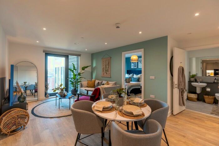 2 Bedroom Flat To Rent In Flat, Pall Mall, Liverpool, Merseyside, L3