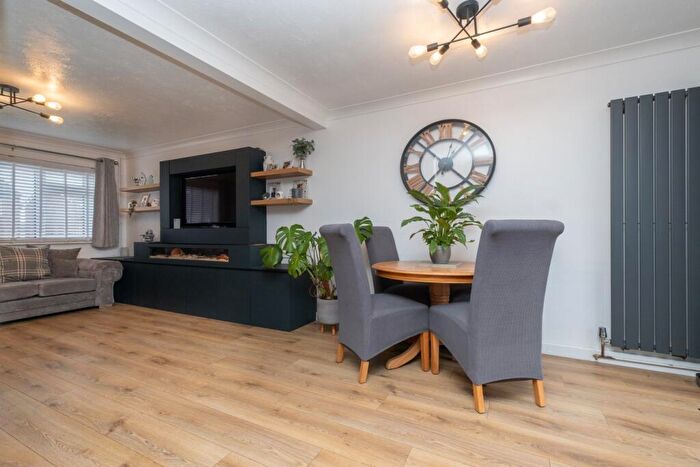 2 Bedroom End Of Terrace House For Sale In Lindridge Close, Herne Bay, CT6