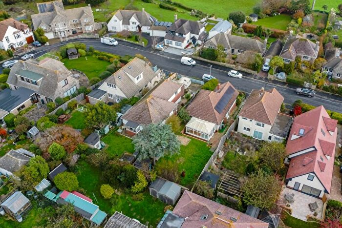 2 Bedroom Detached Bungalow For Sale In Bay Crescent, Swanage, BH19 - Photo 7
