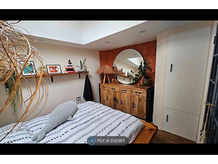 1 Bedroom Flat To Rent In Marine Parade, Brighton, BN2