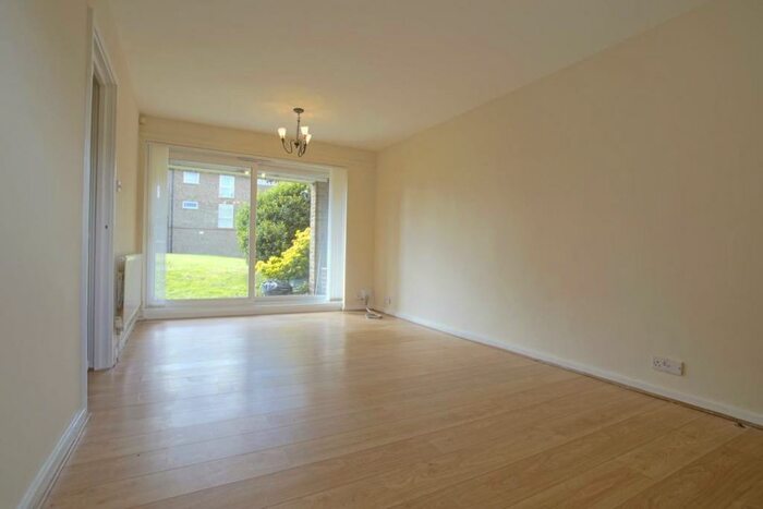 2 Bedroom Flat To Rent In Jordans, Hilly Fields, Welwyn Garden City, AL7