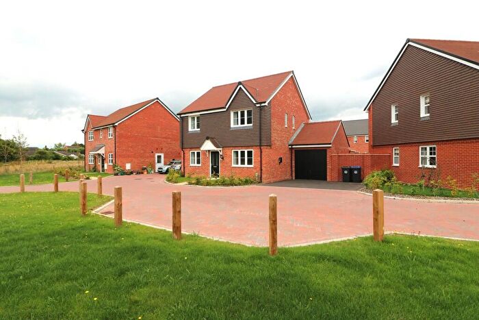 4 Bedroom Detached House To Rent In Tanners Meadow, Brockham, RH3
