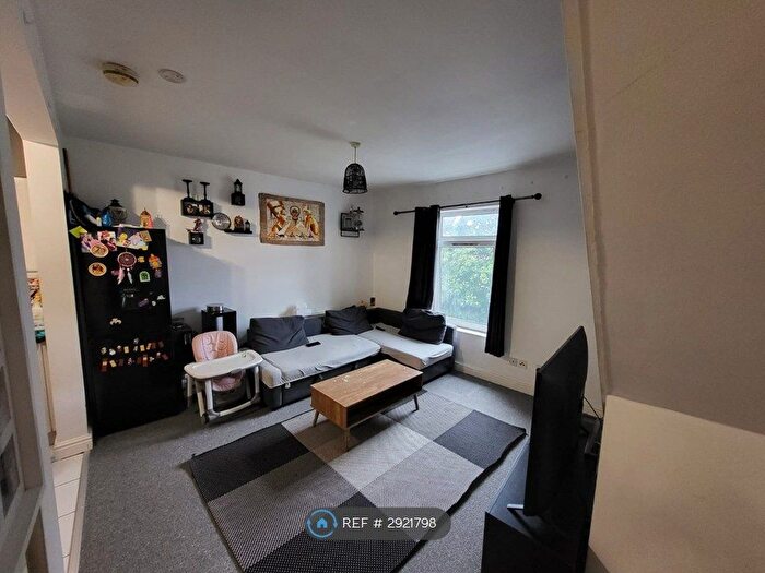 1 Bedroom Flat To Rent In Adelaide St, Luton, LU1