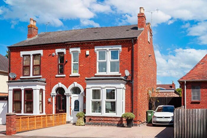 4 Bedroom Semi Detached House For Sale In Tuffley Avenue, Gloucester, Gloucestershire, GL1