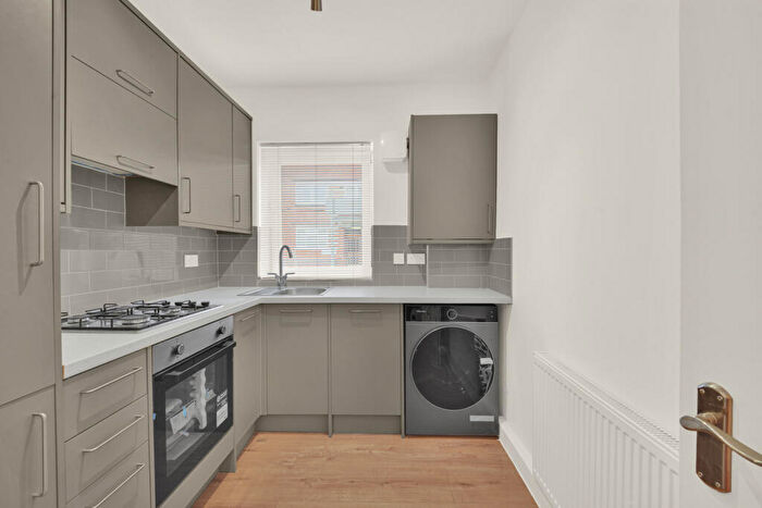 Apartment To Rent In Godley Vc House, Digby Street, London, E2