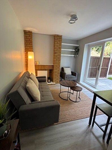 4 Bedroom Terraced House To Rent In Tunstall Road, Canterbury, CT2