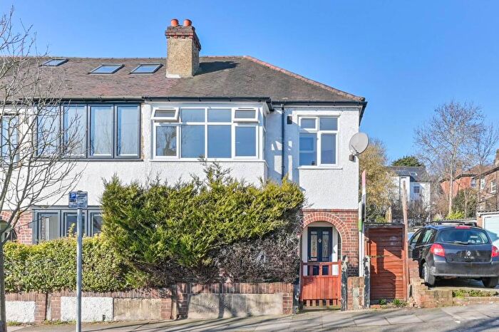3 Bedroom House To Rent In Pleydell Avenue, Crystal Palace, London, SE19