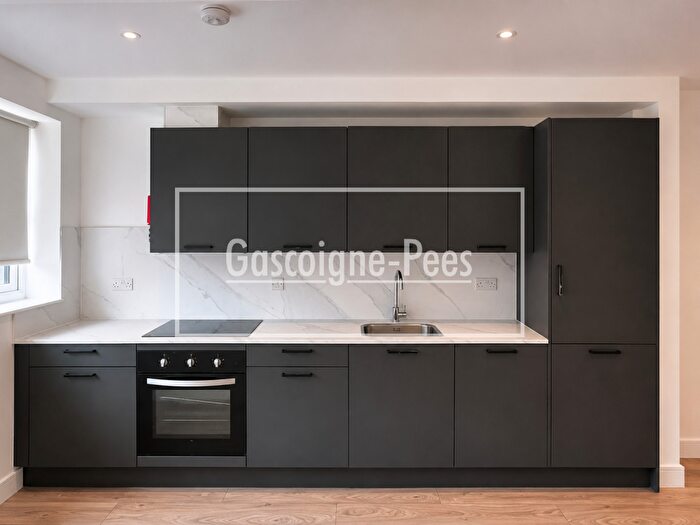 1 Bedroom Flat To Rent In High Street, Dorking, RH4