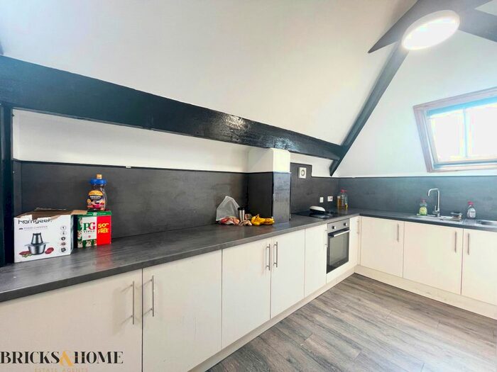 1 Bedroom Flat To Rent In Flat Share, Wycliffe Street, Leicester, LE1