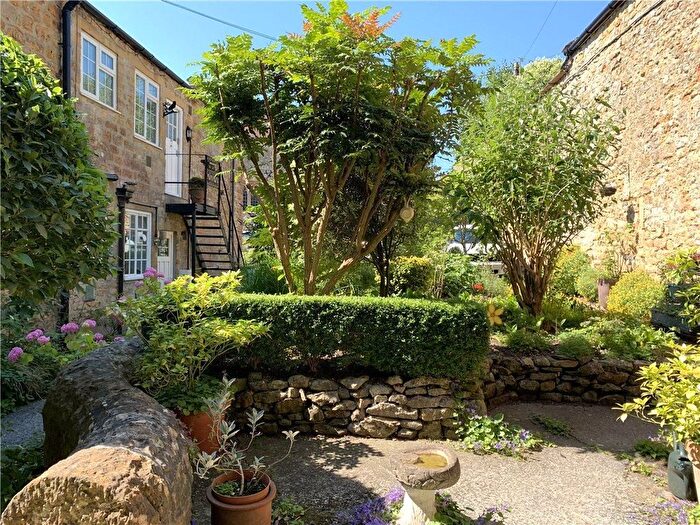 2 Bedroom Property To Rent In Greenhill, Sherborne, DT9